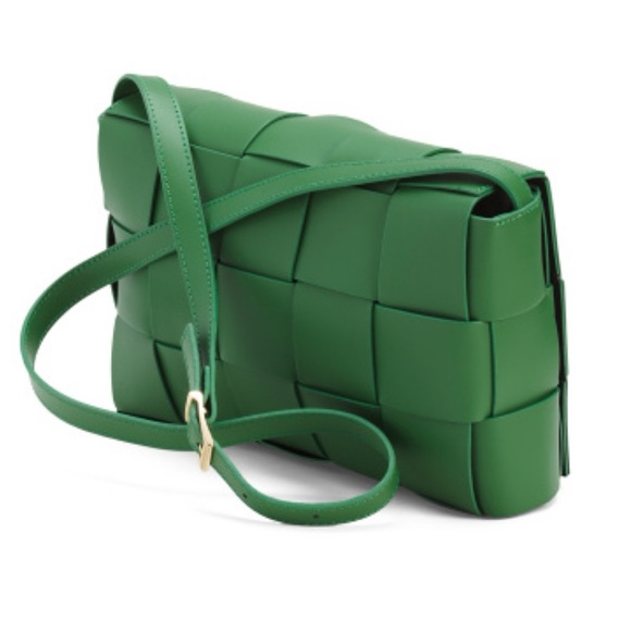 ISADORA Made In Italy Leather Large Woven Flap Over Crossbody - Picture 5 of 5